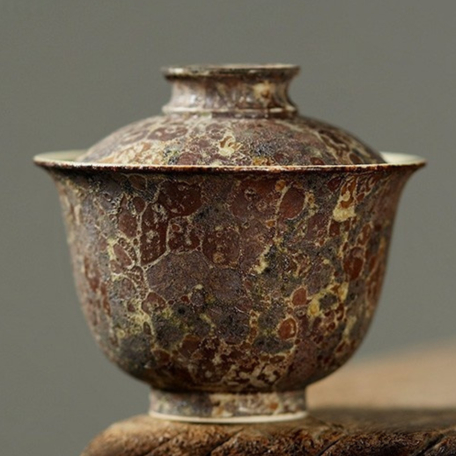 Handgefertigter Gaiwan mit Meteorglasur – 160 ml Zen-Wabi-Sabi-Keramik, im Ofen verarbeitet