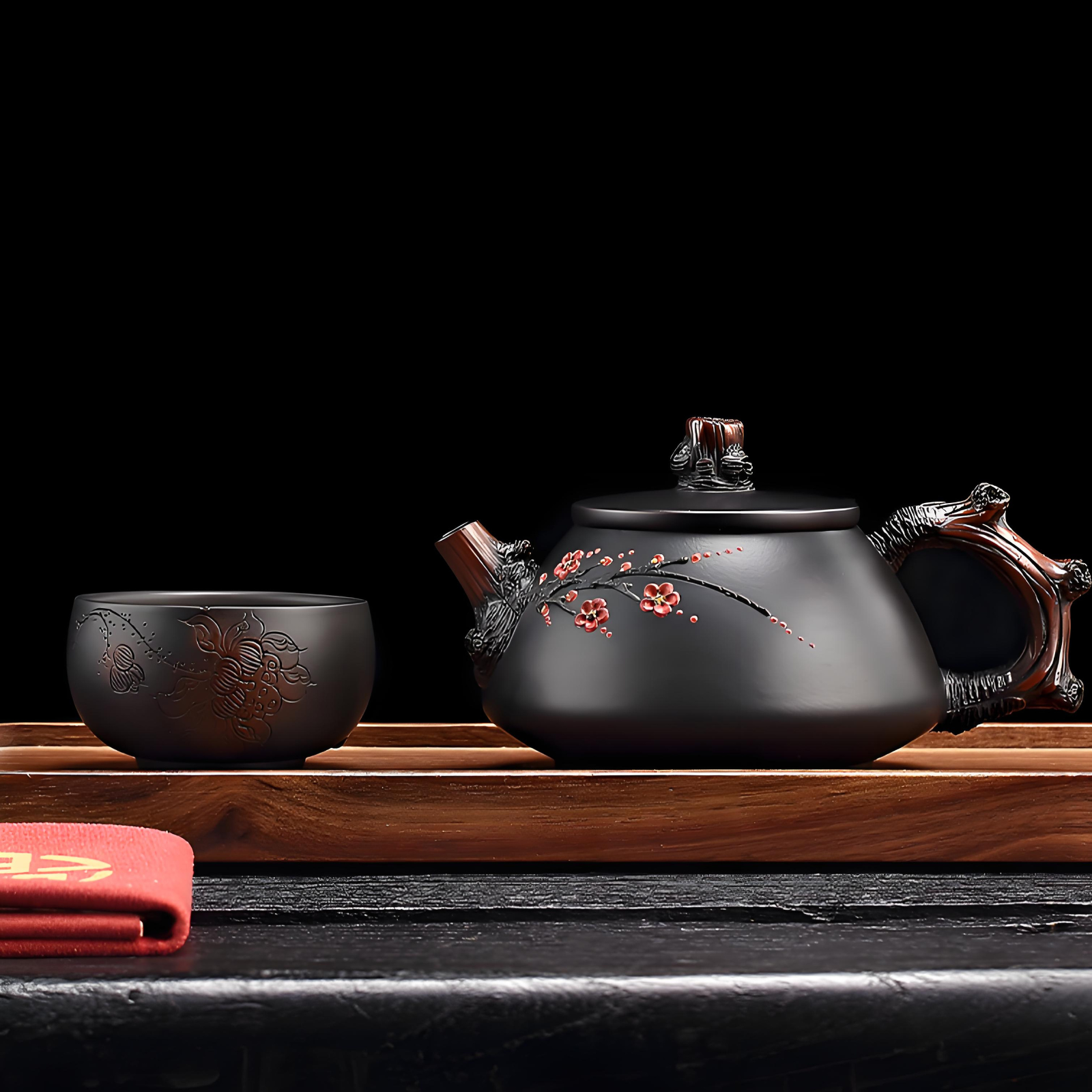 200ML Yunnan Jianshui Black Clay Plum Blossom Teapots
