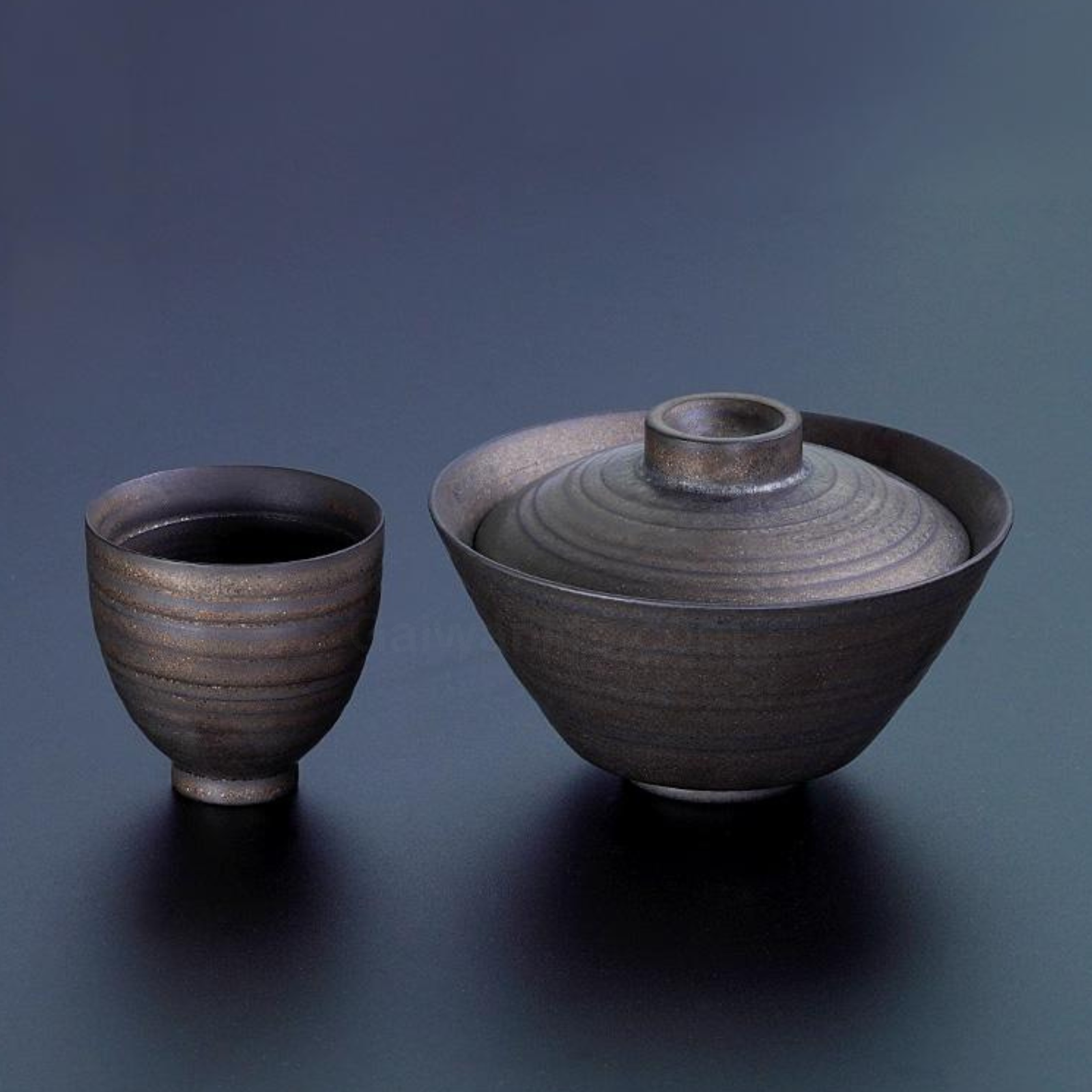 Gaiwan-Set aus vergoldeter Keramik – handgefertigte schwarze Keramik mit goldenen Akzenten, 180 ml