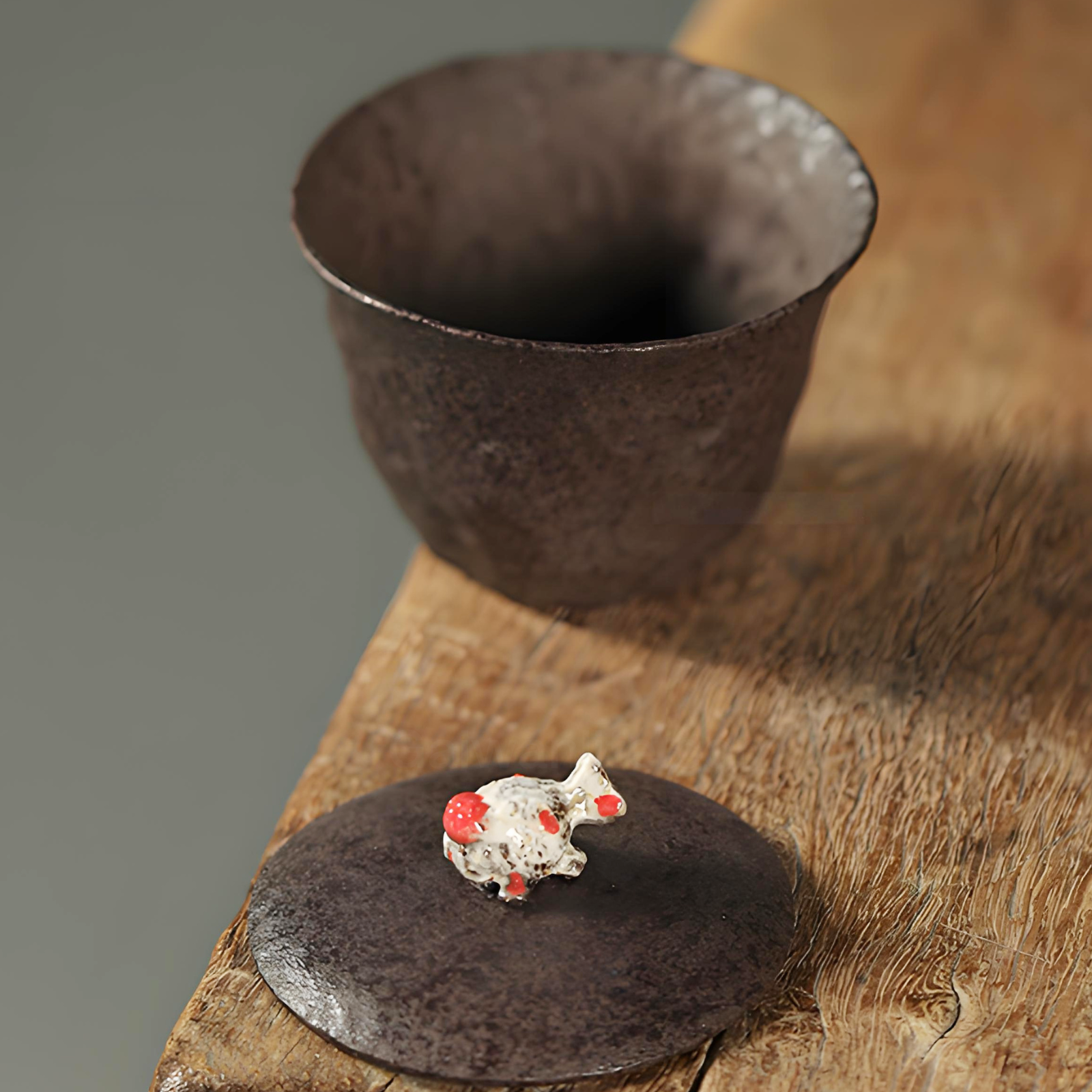 Handgefertigter Lotusblatt-Gaiwan – 100 ml Wabi-Sabi-Keramik, dünnwandig, hitzebeständig