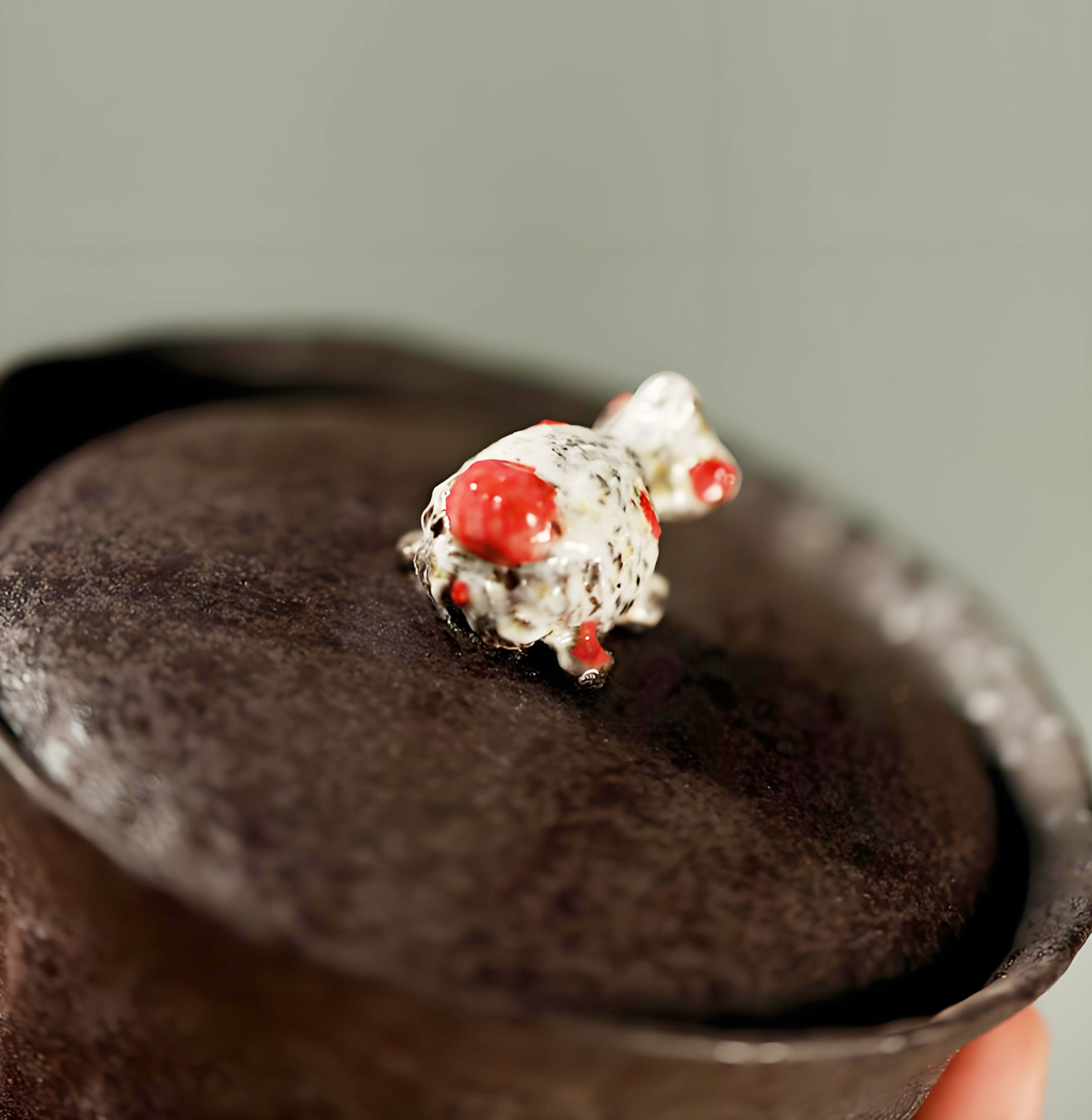 Handgefertigter Lotusblatt-Gaiwan – 100 ml Wabi-Sabi-Keramik, dünnwandig, hitzebeständig