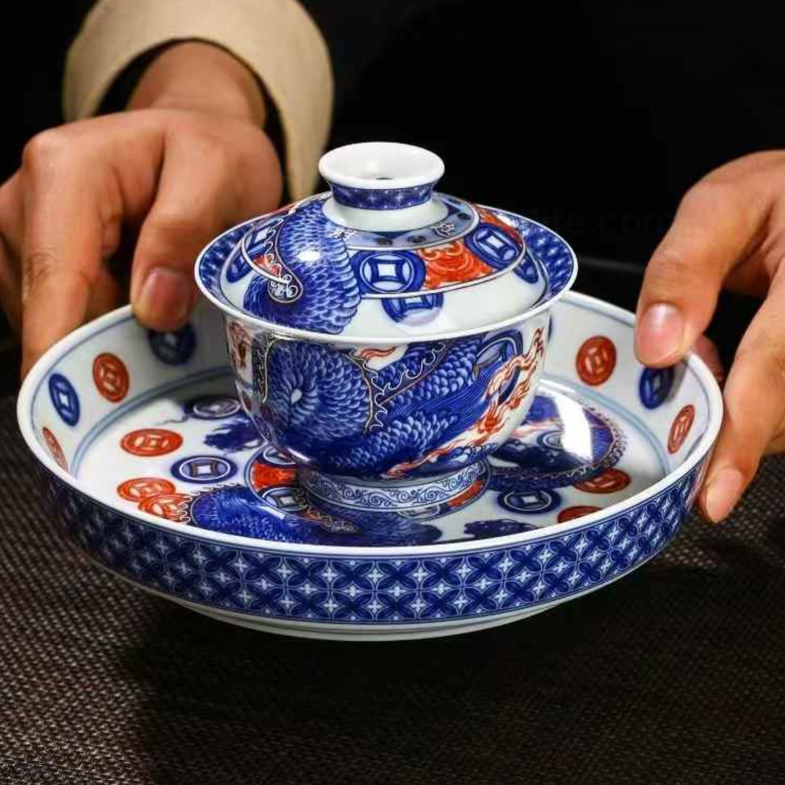 Handbemaltes Teeservice mit Drachenmotiv in Blau und Weiß – 220 ml, Jingdezhen-Keramik, Unterglasurrot und Kobalt