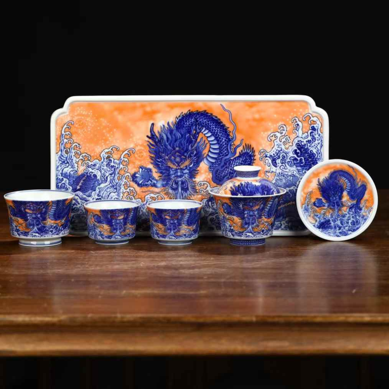 Jingdezhen Blau-Weißes Drachen-Teeservice – 220 ml, Porzellan mit Goldakzenten, handbemaltes Sammlerstück