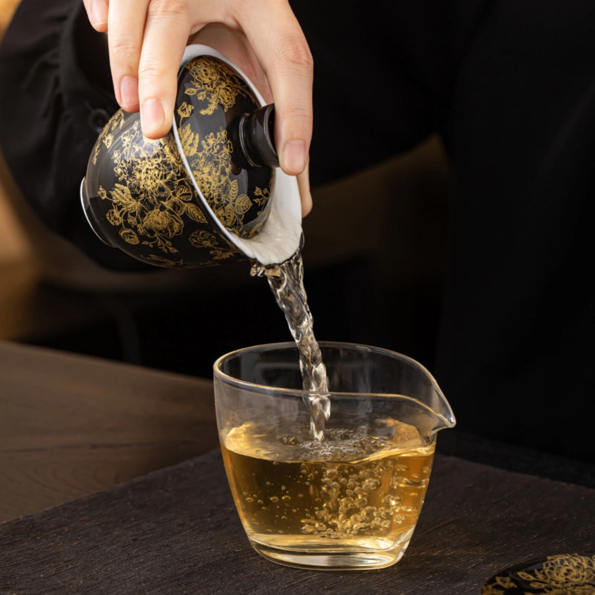 Black Clay golden peony luxury gaiwan Brewing Example